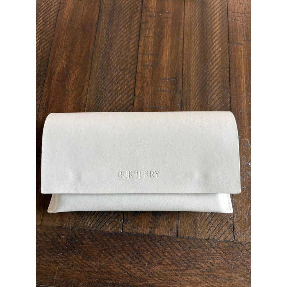 New Burberry White Hard Eye Glass Case Unisex Protective Leather Storage